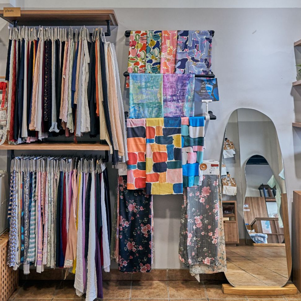 How to Source Fabric - A Practical Guide for Fashion Brands & Garment Manufacturers