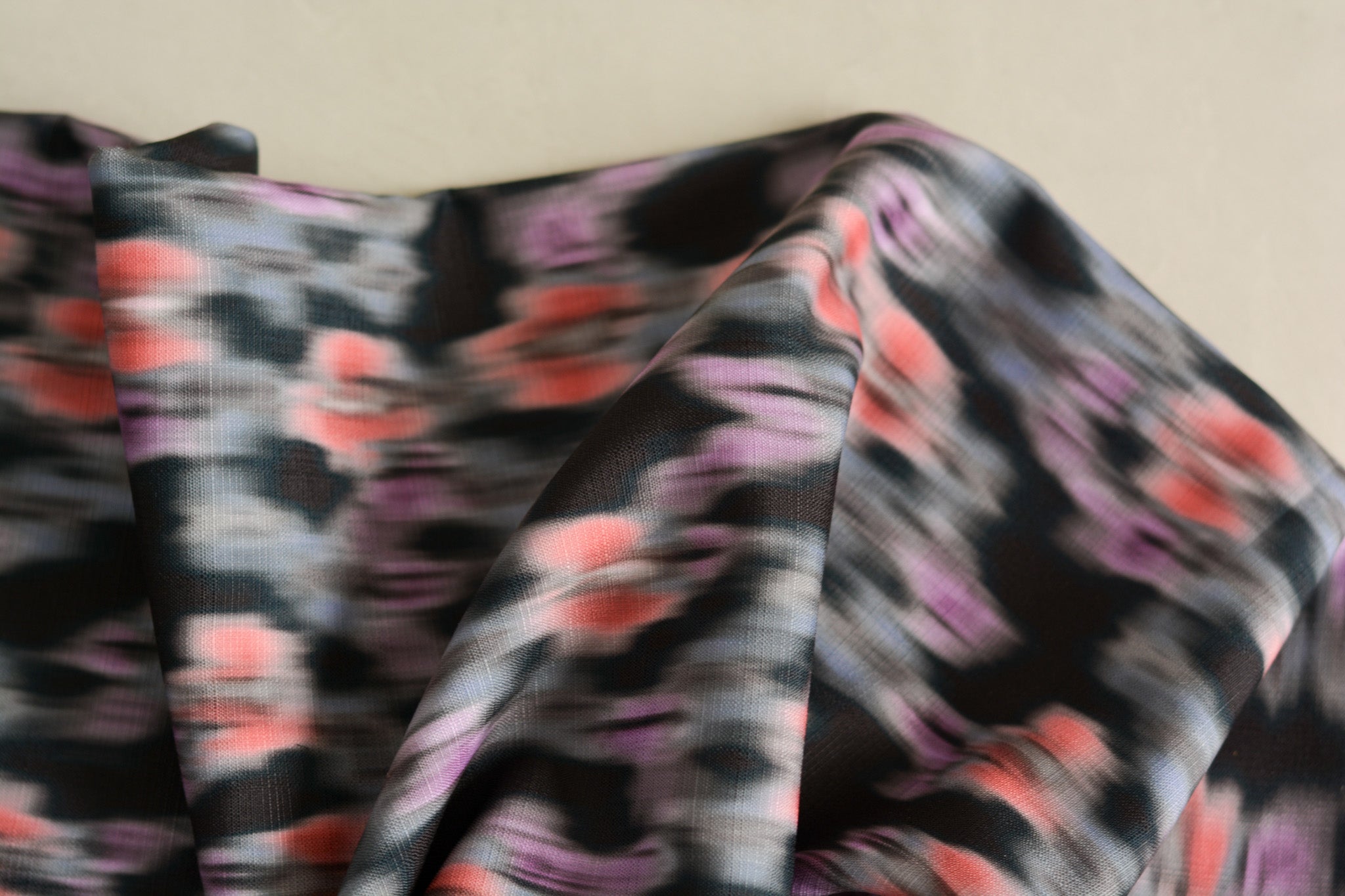Peslin | Blurred Ditsy 01397