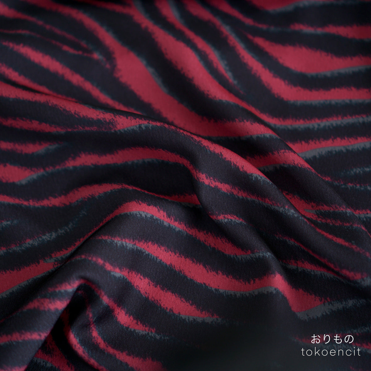Back Sateen Crepe | Sassy Zebra 01418