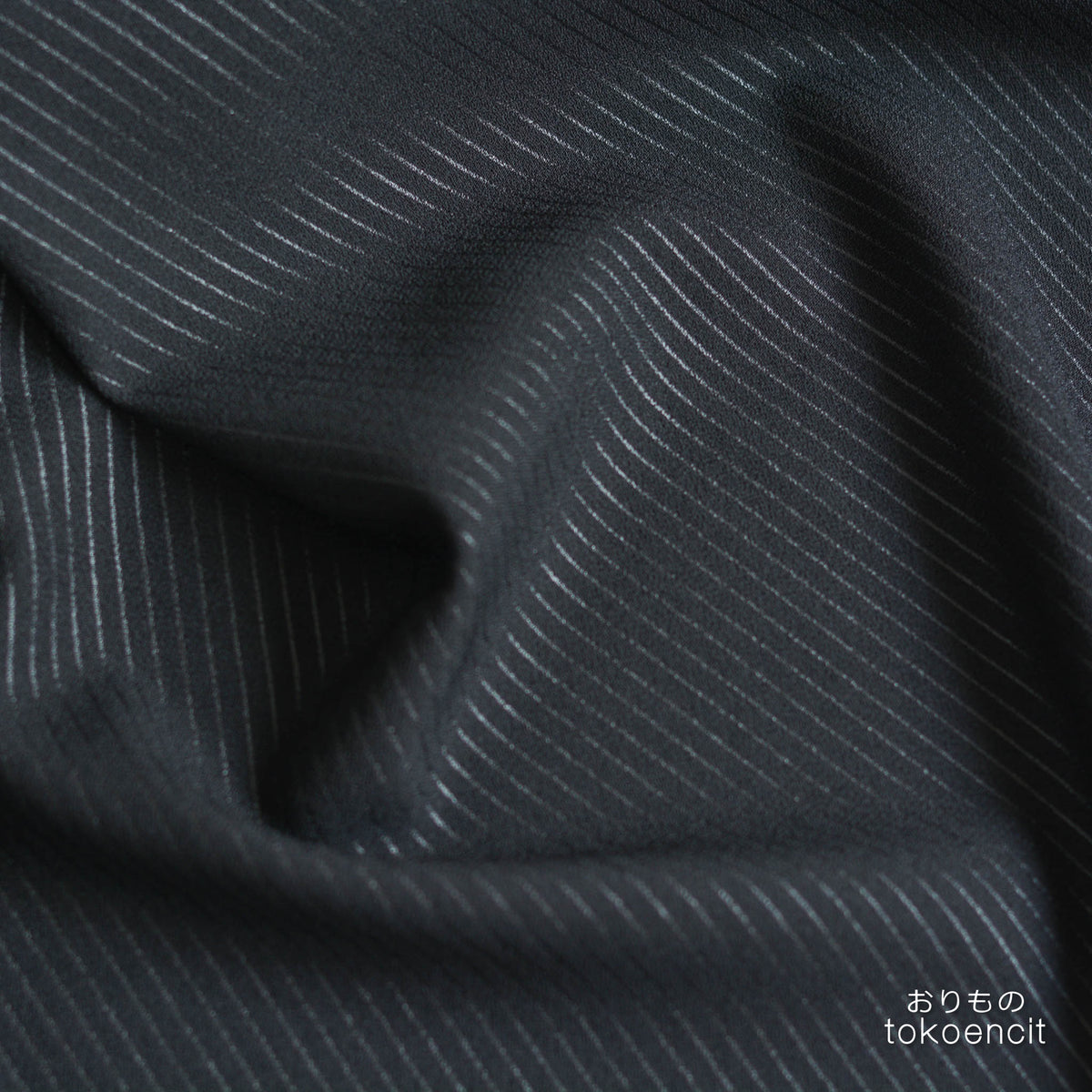 Back Sateen Crepe | E. Salur 05