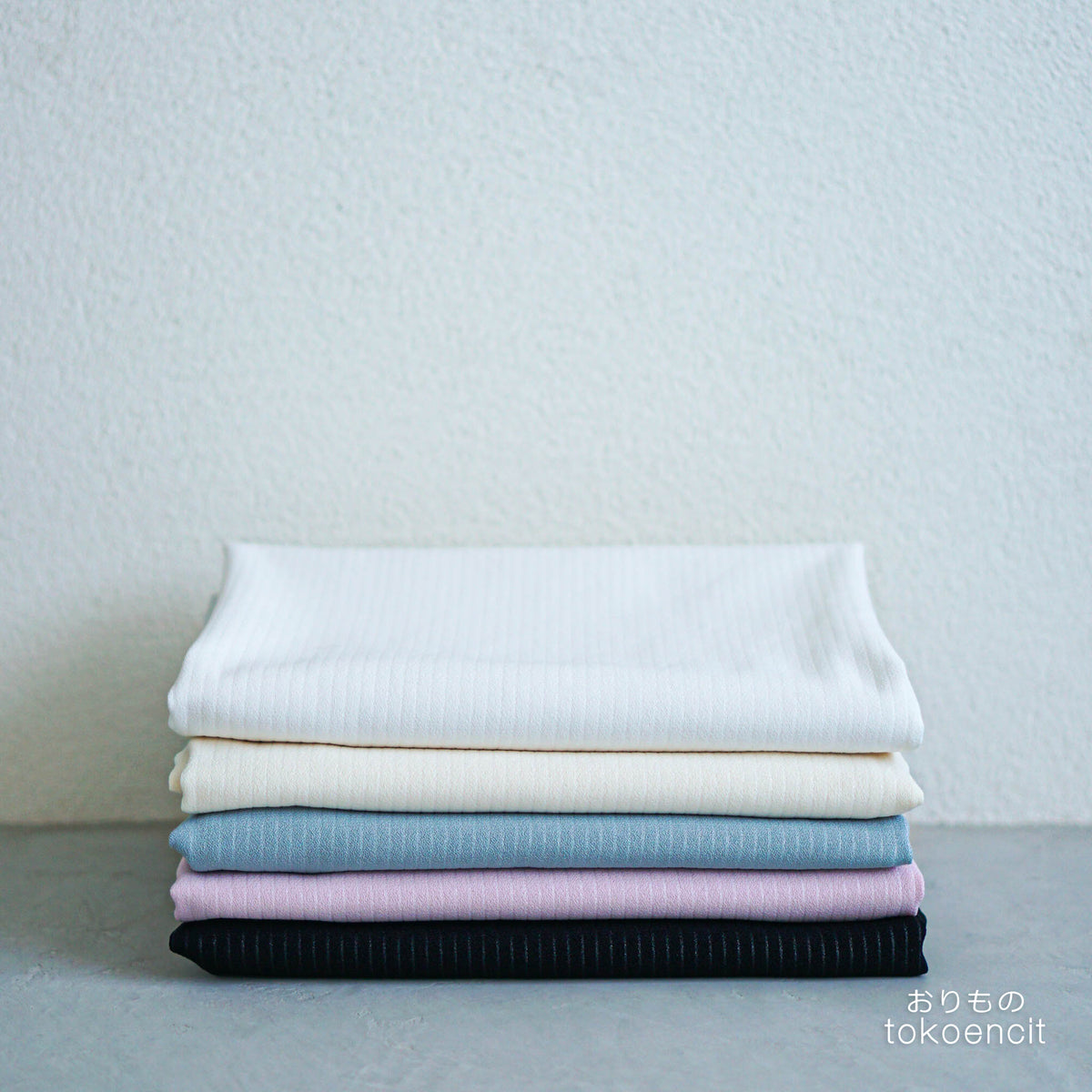 Back Sateen Crepe | E. Salur 05
