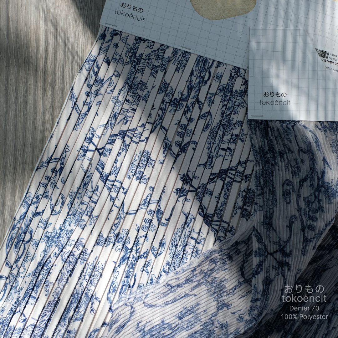 Denier Pleats | Pleat Box Side Jungle Pasley
