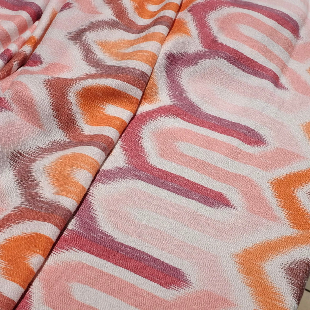 Lyco Linen | Tenun Logo