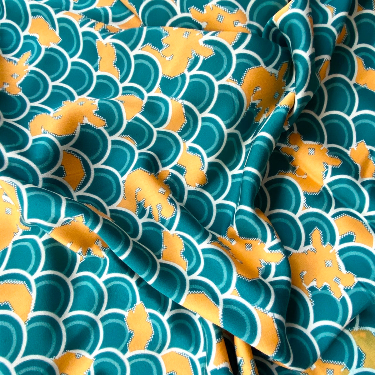 Rayon Broken Sateen | Dragon Playground