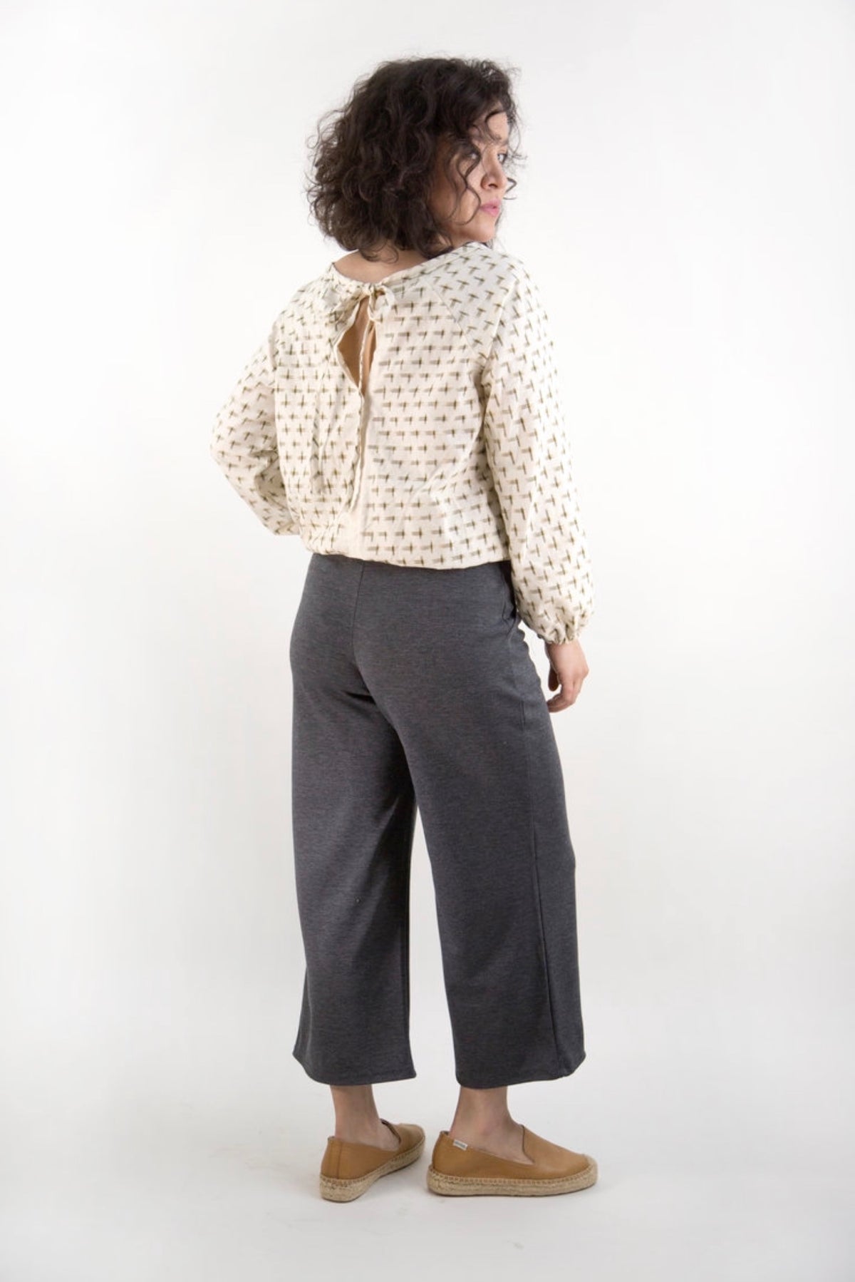 Paper Pattern : Raglan Blouse | Friday Pattern Co