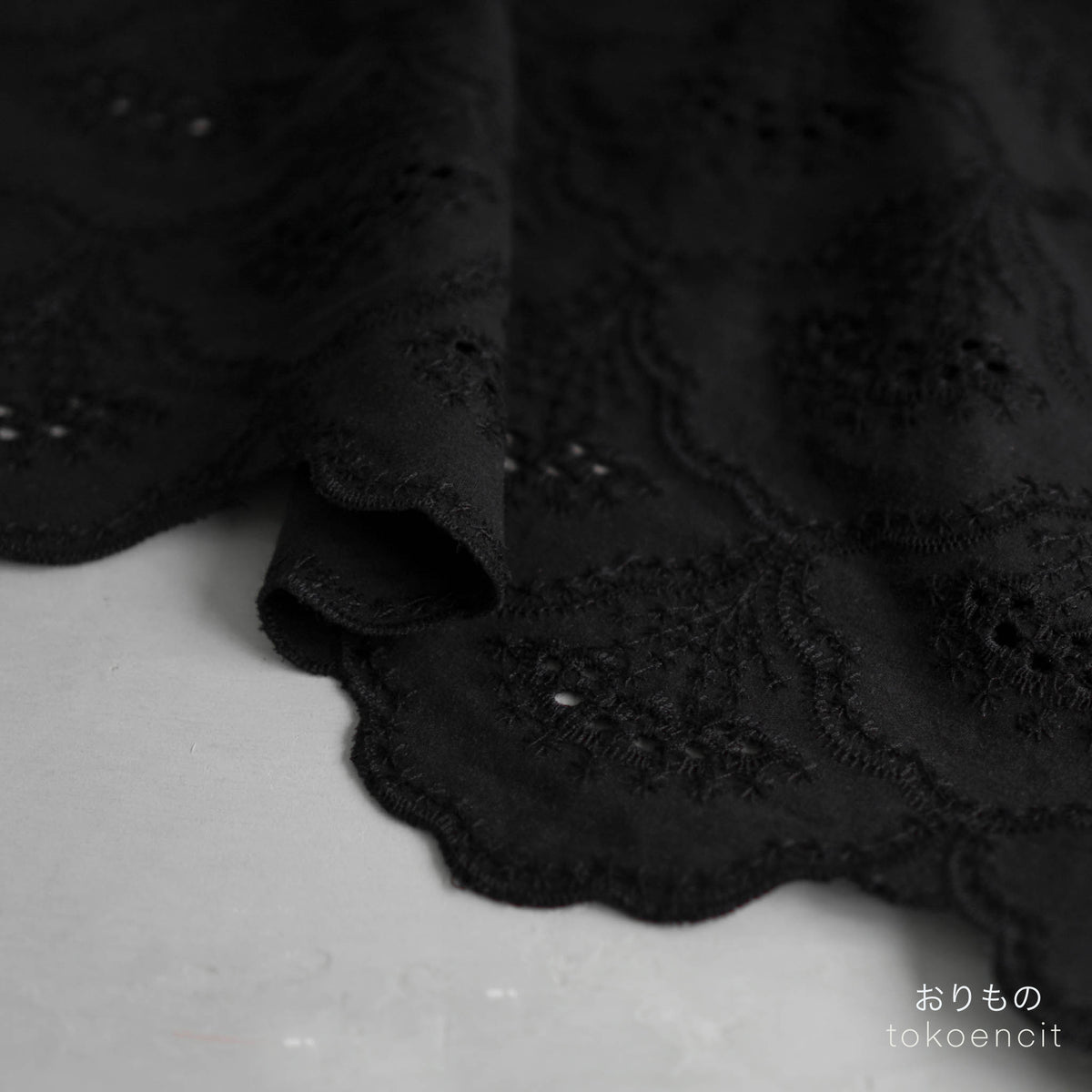 Lyco Poplin Embroidery | Petals