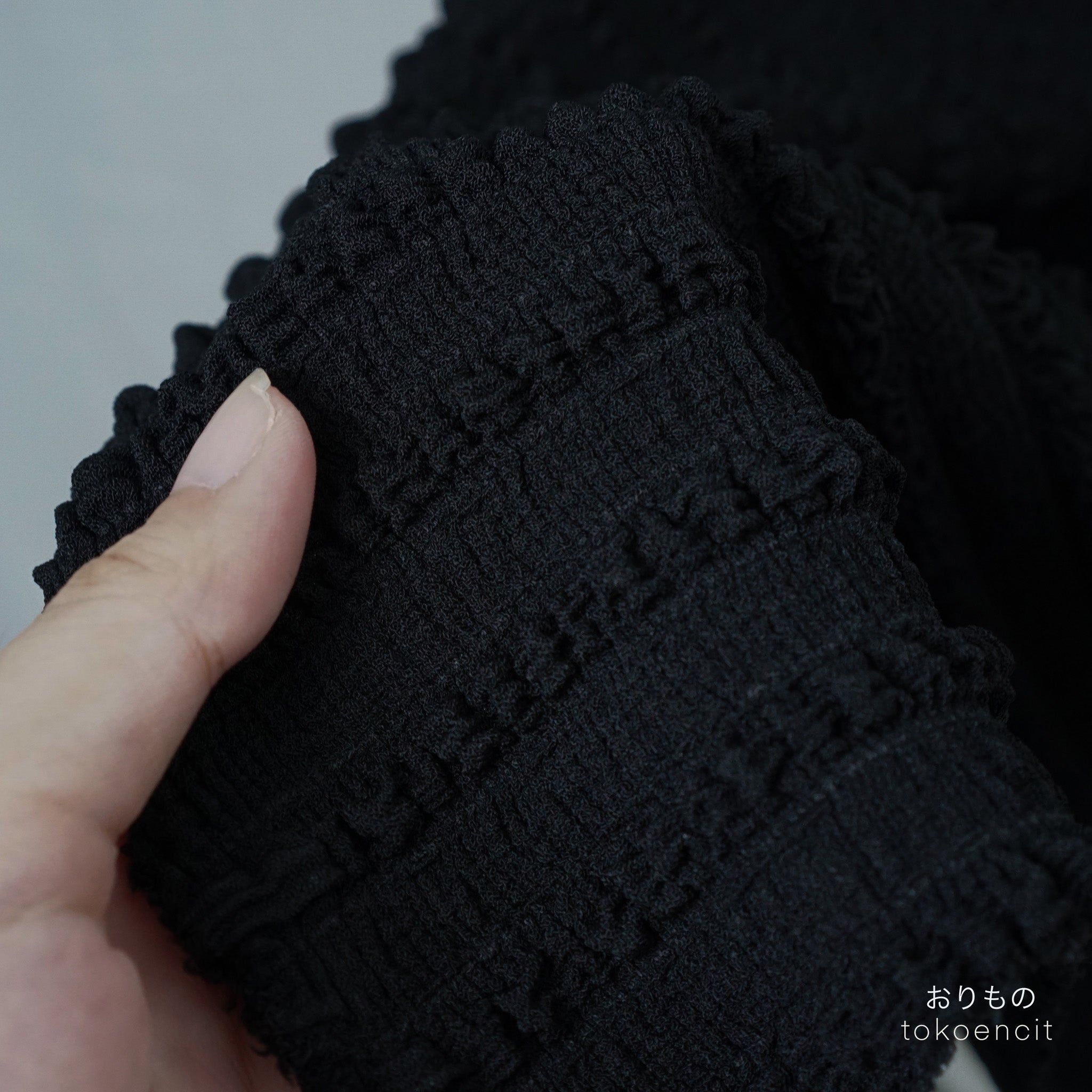 Poly Crepe | Popcorn Pleat