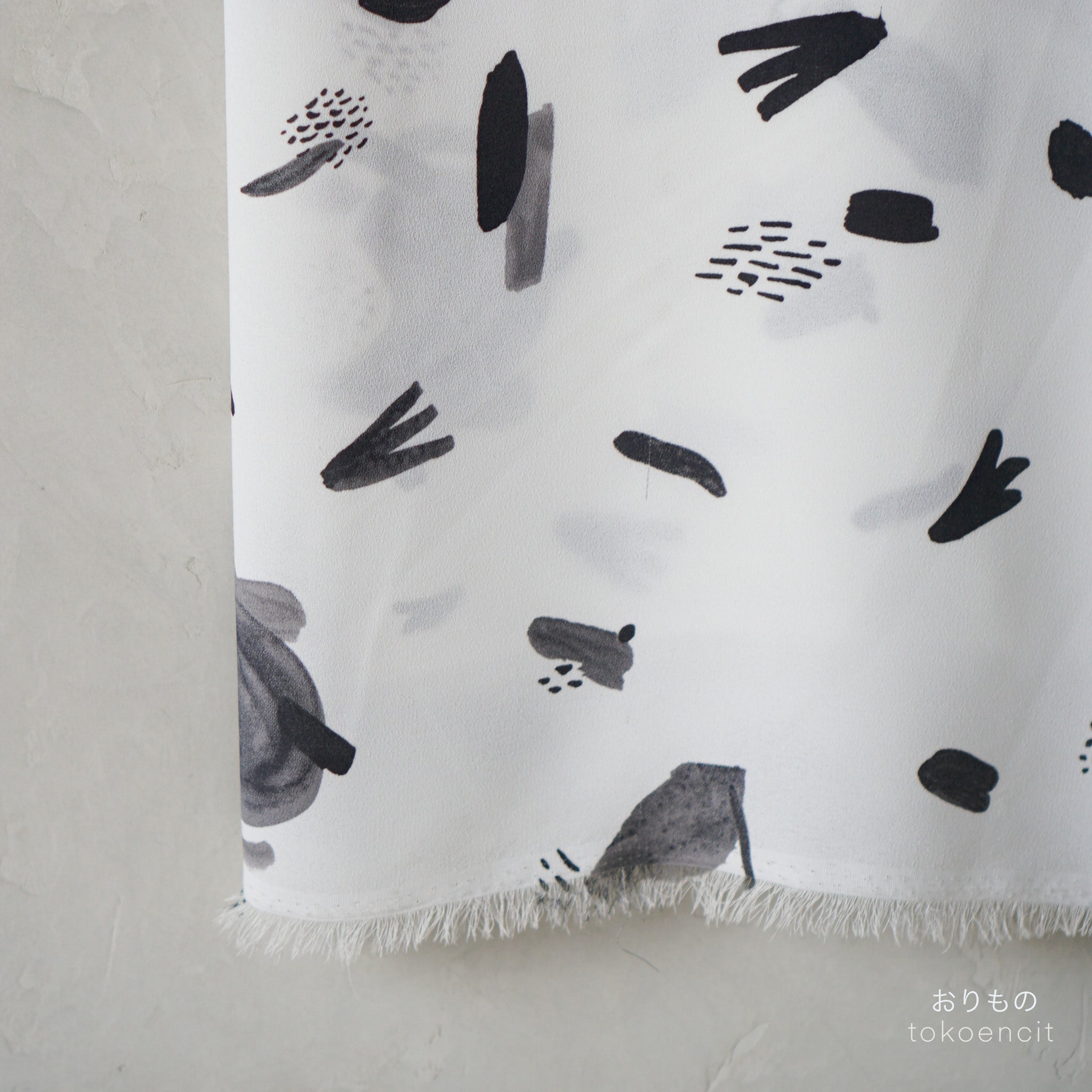 Poly Crepe Enzo | Artsy 3