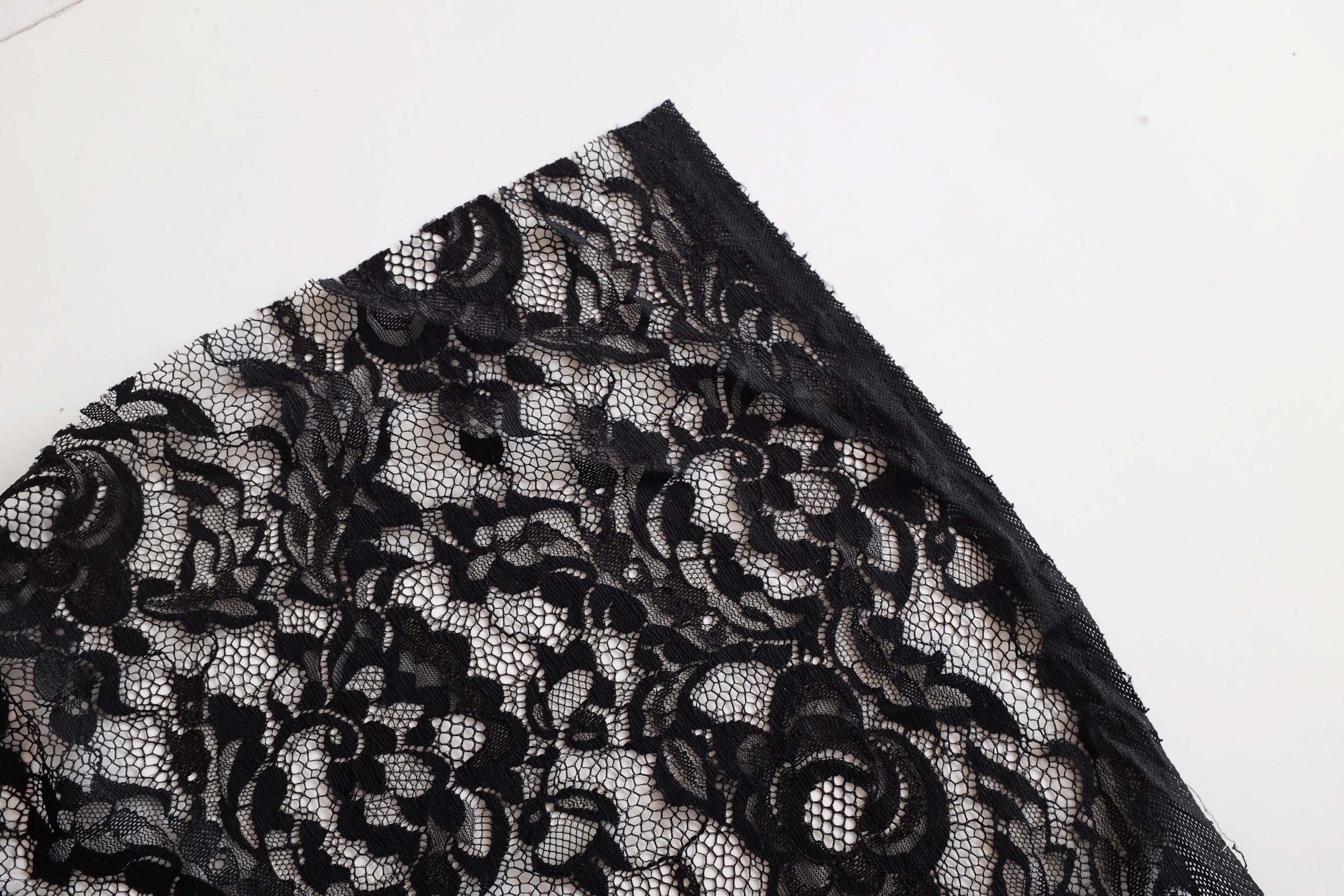 Rose Jacquatronic Lace | Solid Black