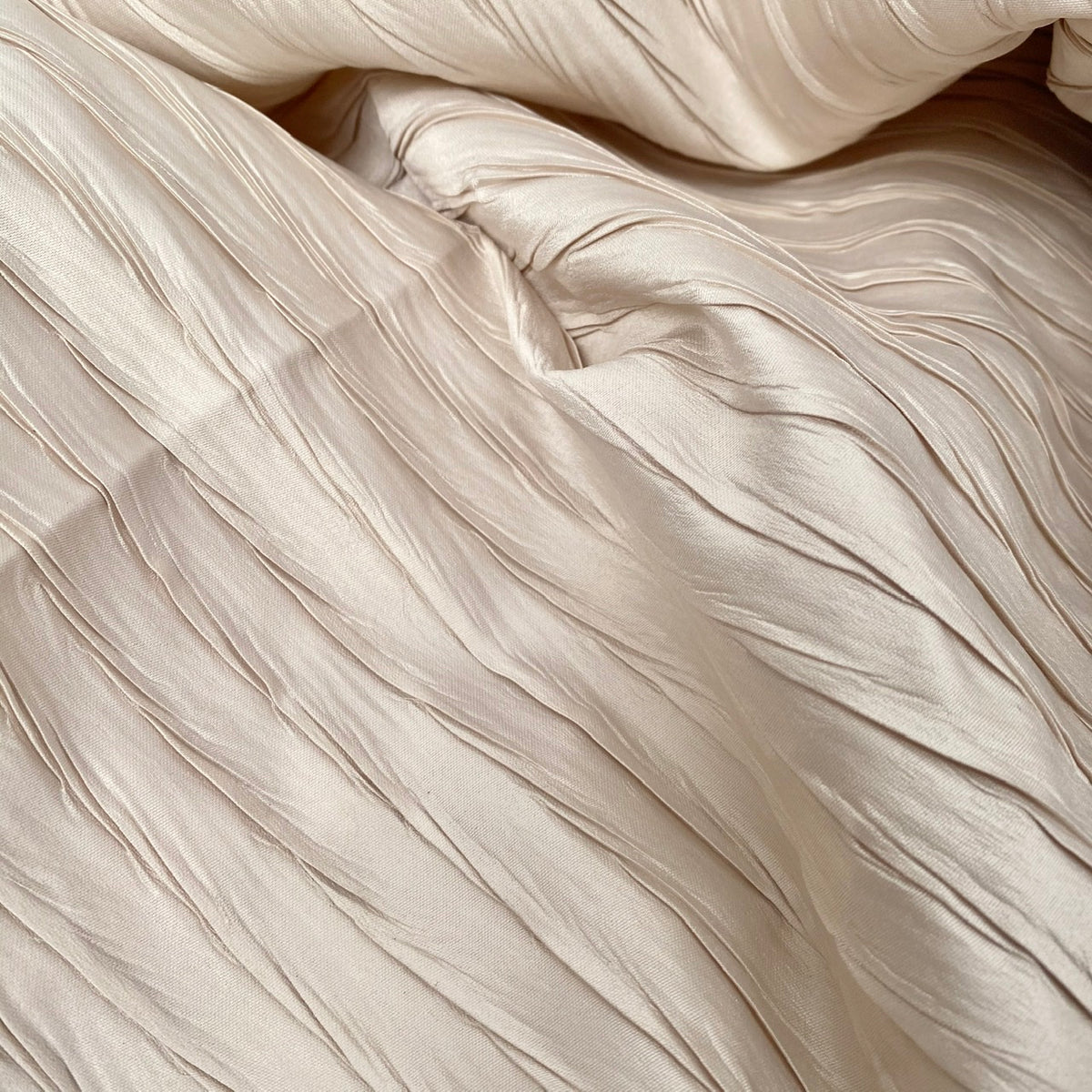 Denier 70 | Pleat Square Panjang