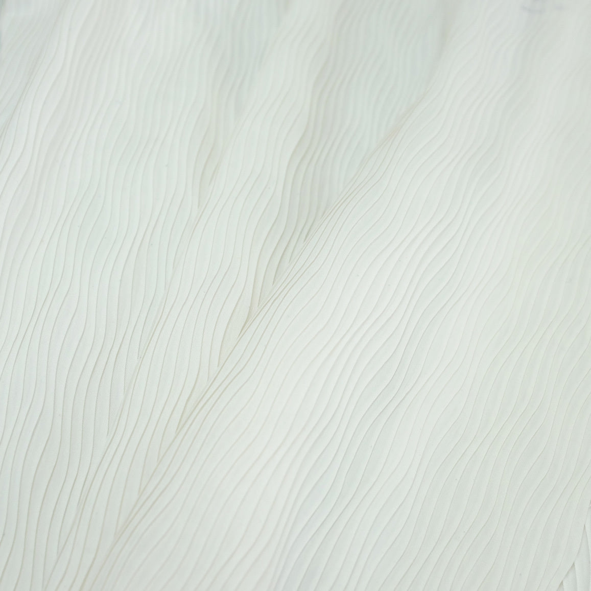 Powder Skin | Pleat Wave