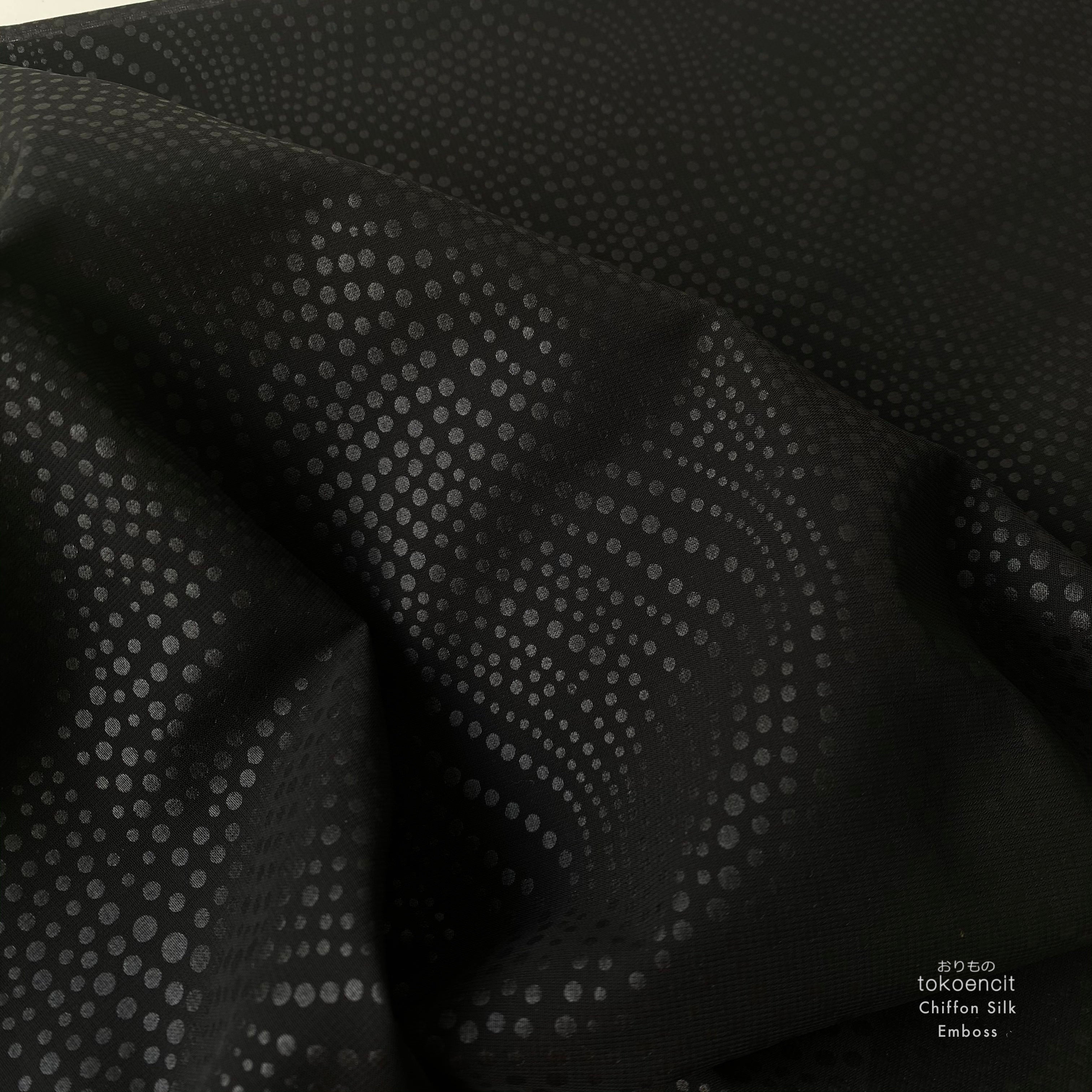 HMC Chiffon | E. Gelombang Dot
