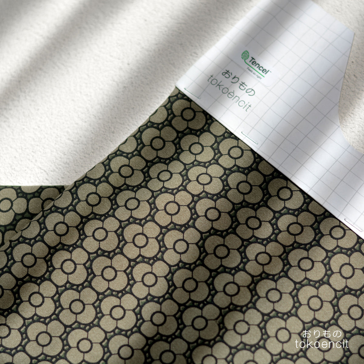 Euca Canvas | Embroidery Flower