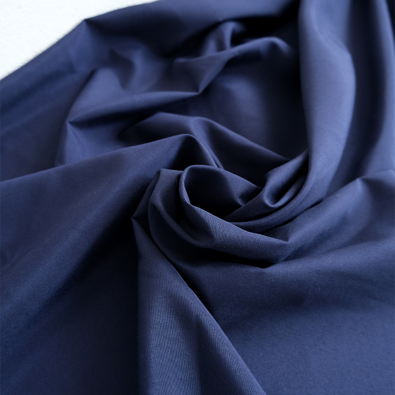 Decathlon | Solid