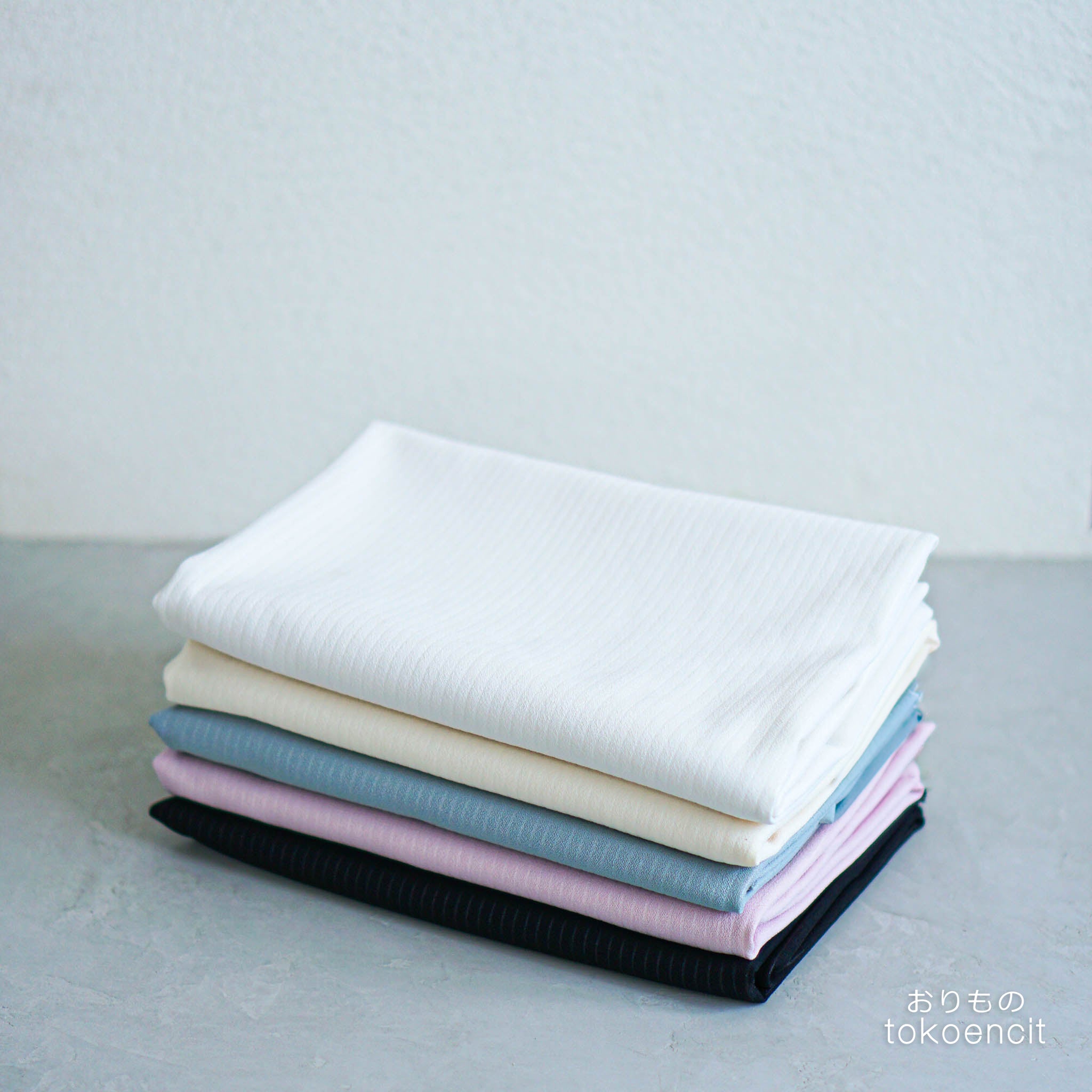 Back Sateen Crepe | E. Salur 05