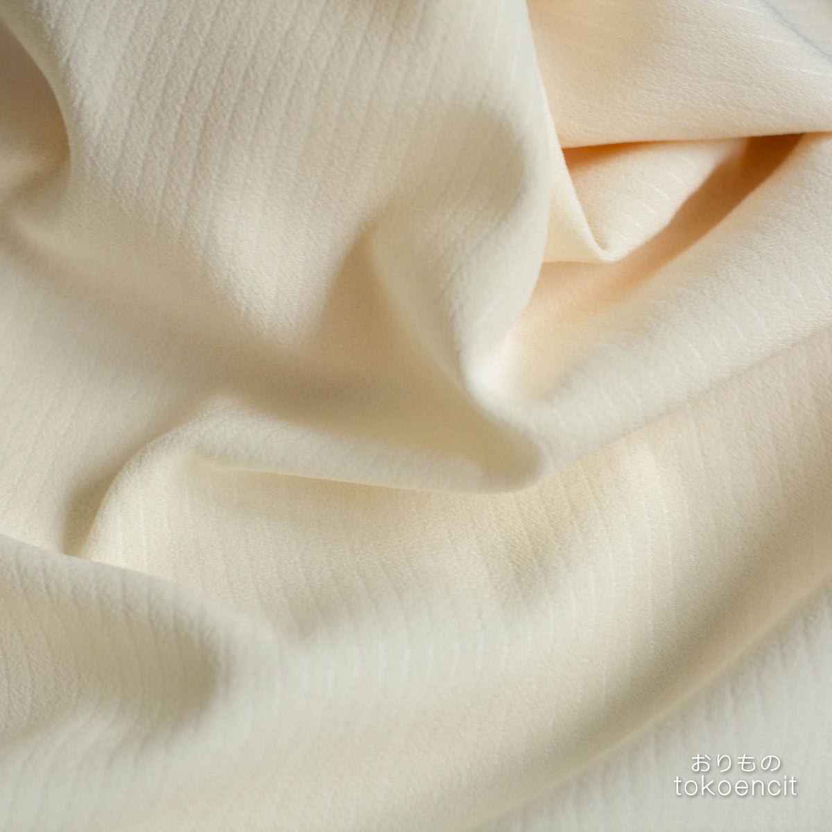 Back Sateen Crepe | E. Salur 05