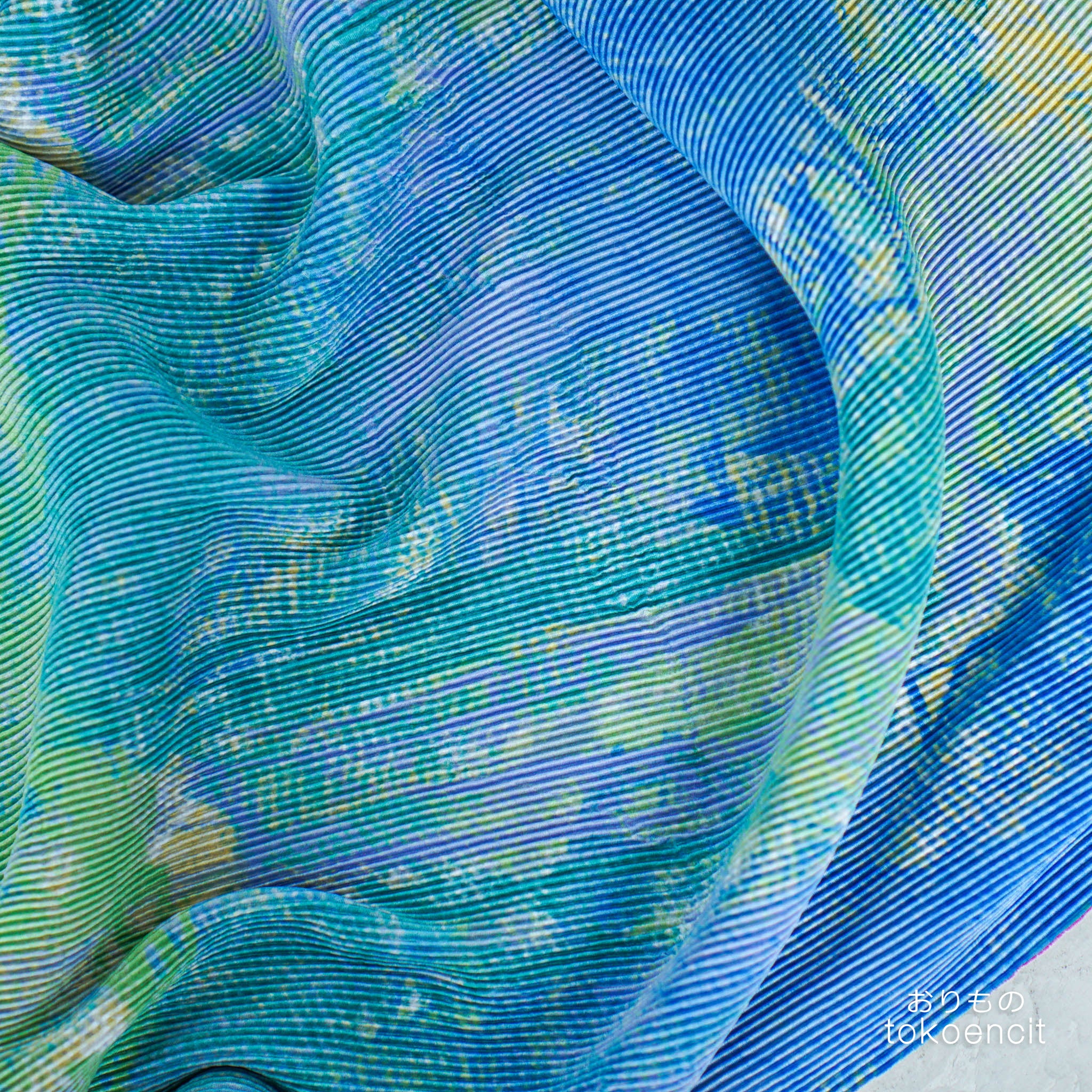 Denier 70 | Pleat Lidi Deep Breath