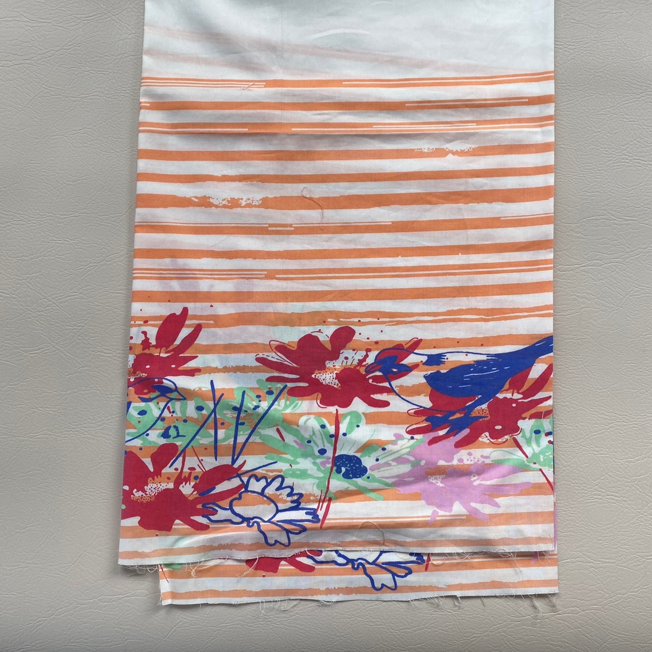 Lyco Lawn | Stripe Brush Flower