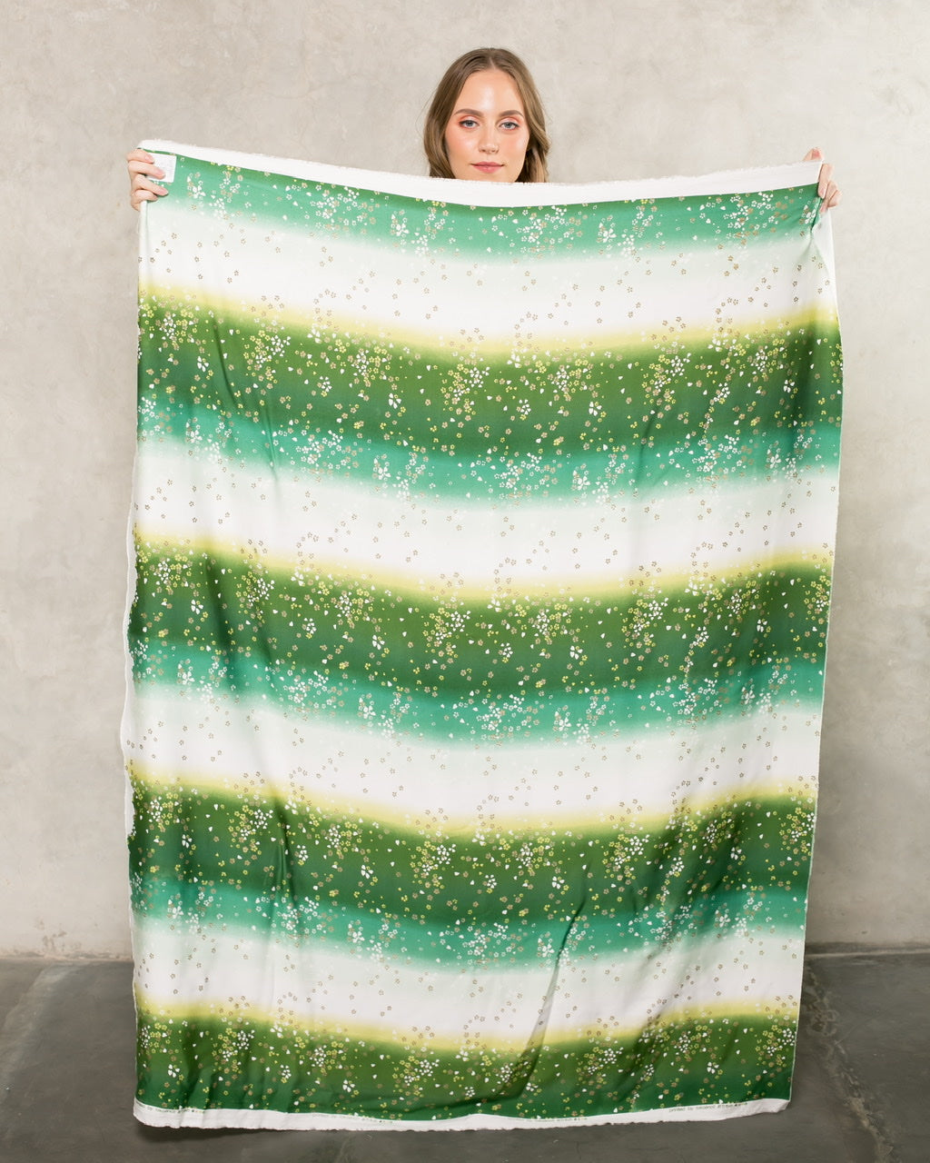 Rayon Broken Sateen | Bunga Gradasi (Japan Flower)
