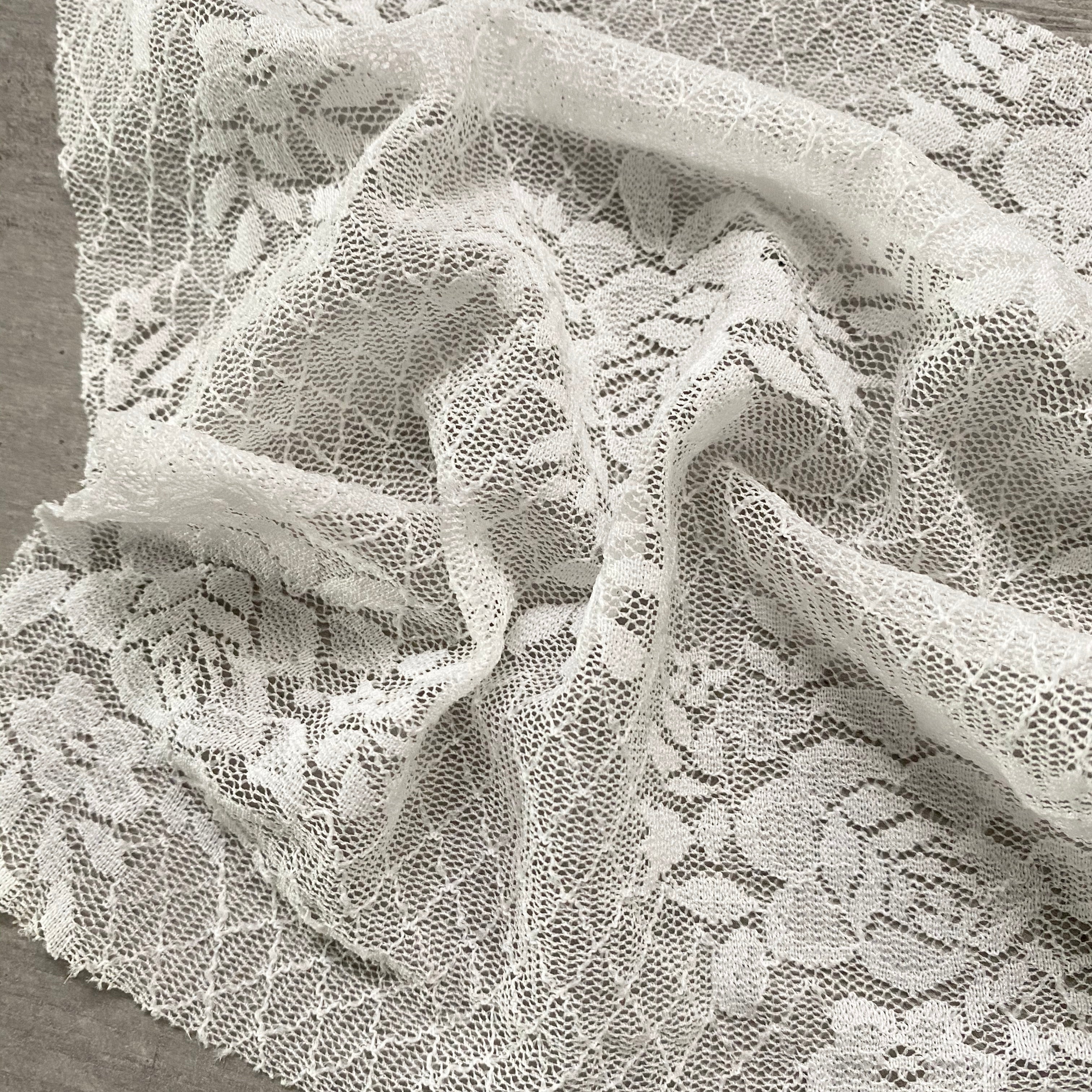 Brocade Flower | Solid