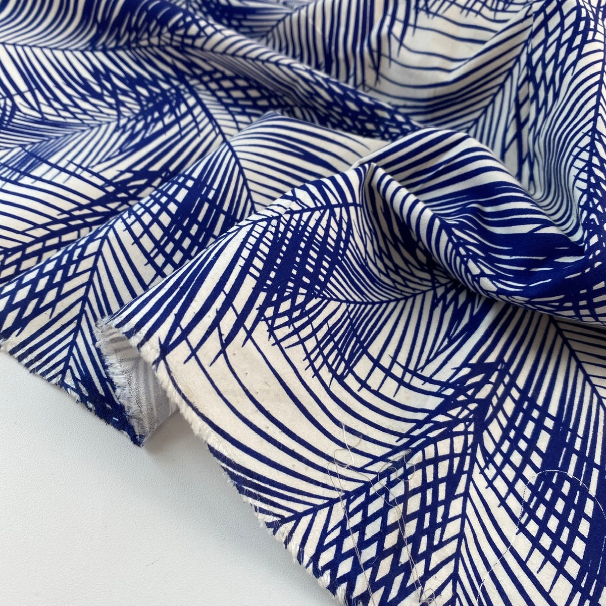 Poly Crepe | Palm