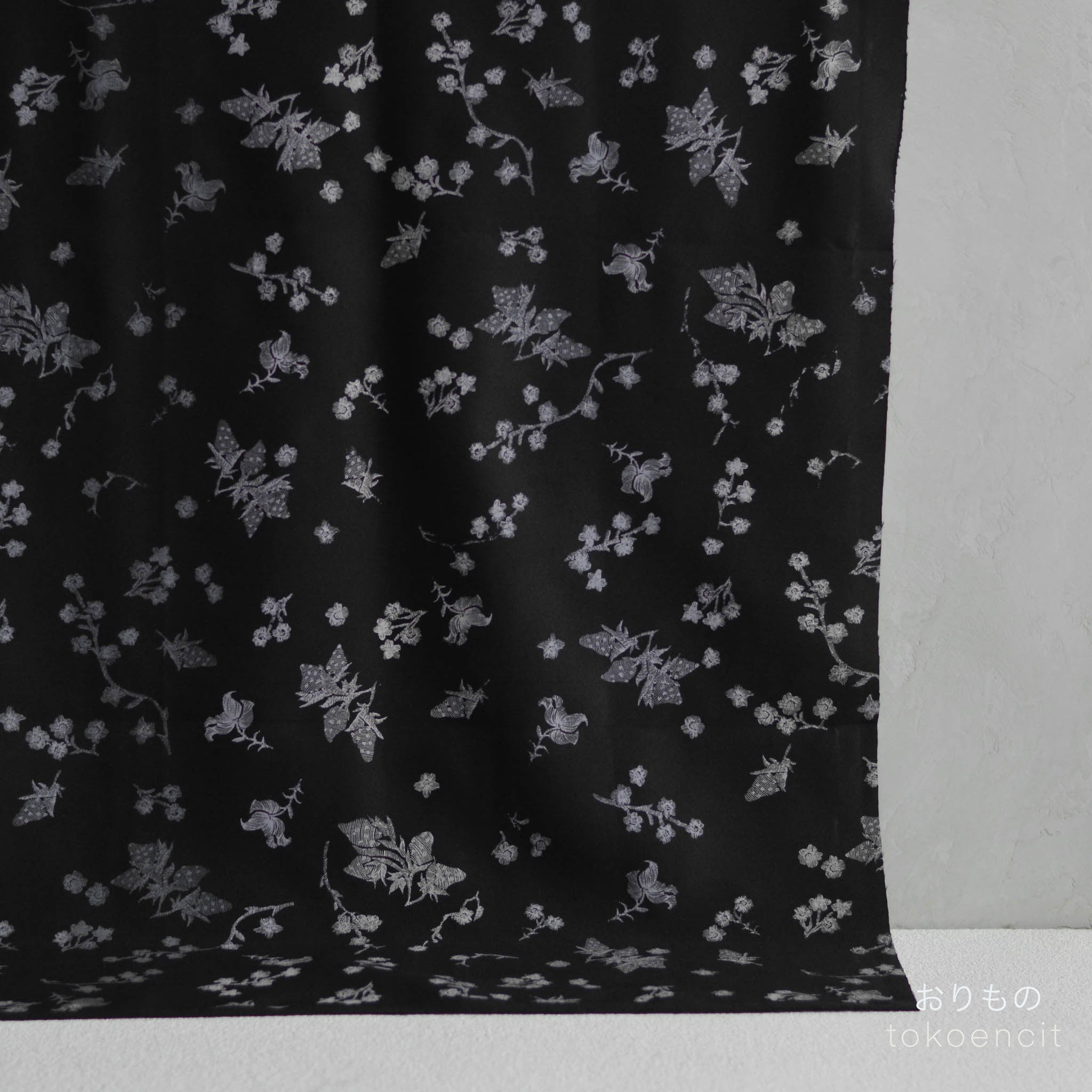 Denim Light | Flower Embro