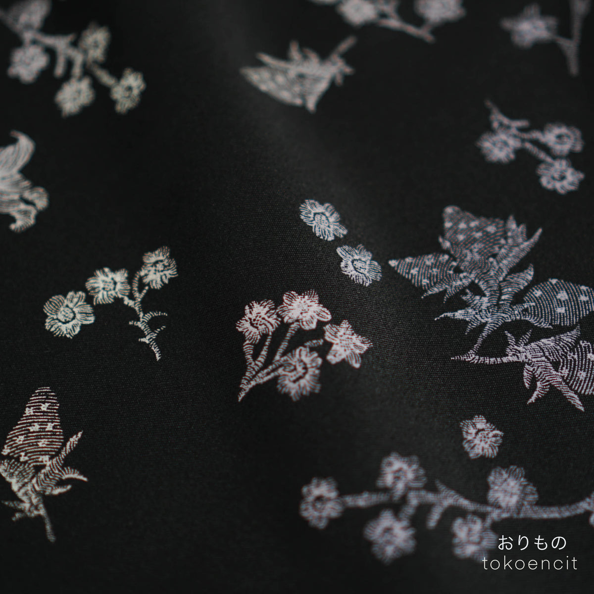 Denim Light | Flower Embro