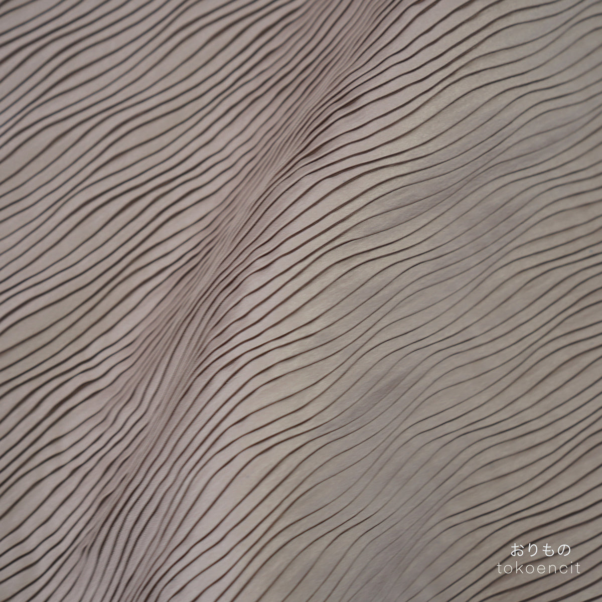 Powder Skin | Pleat Wave