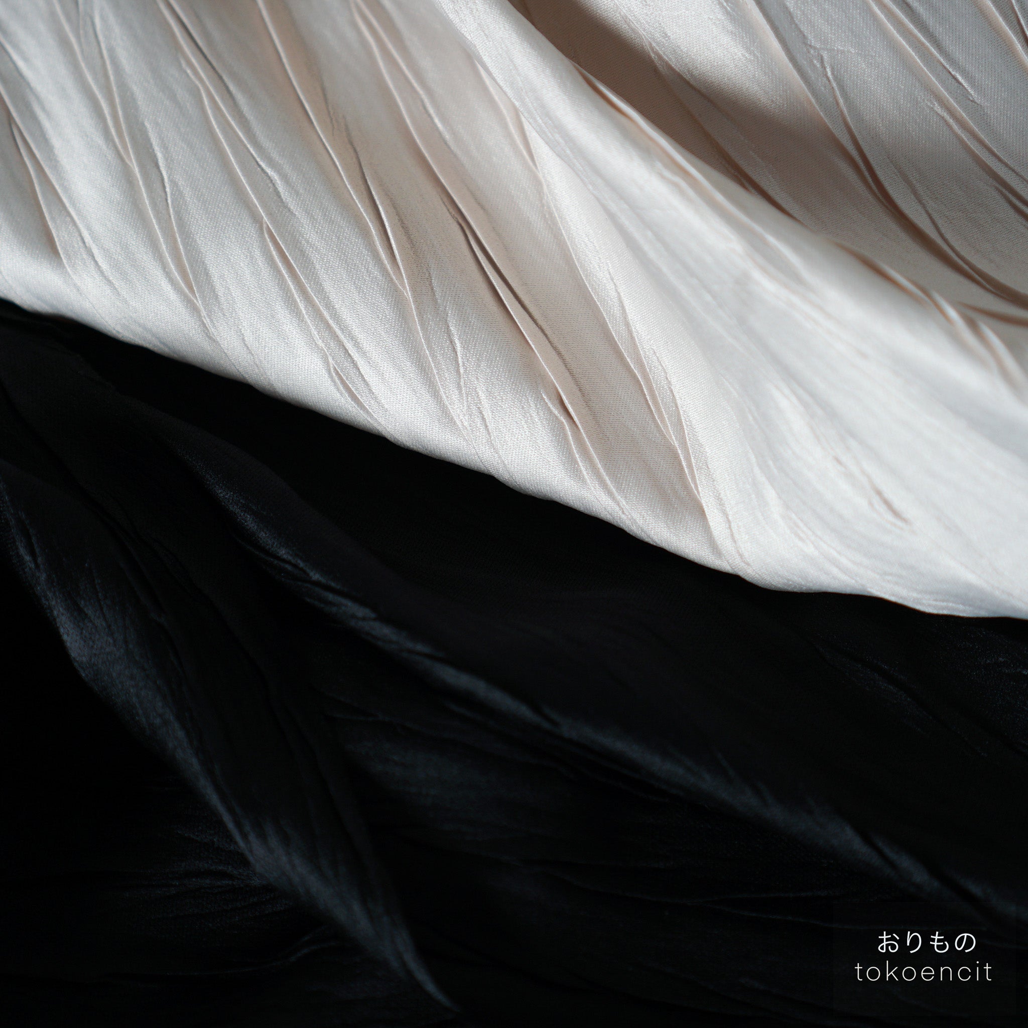 Denier 70 | Pleat Square Panjang