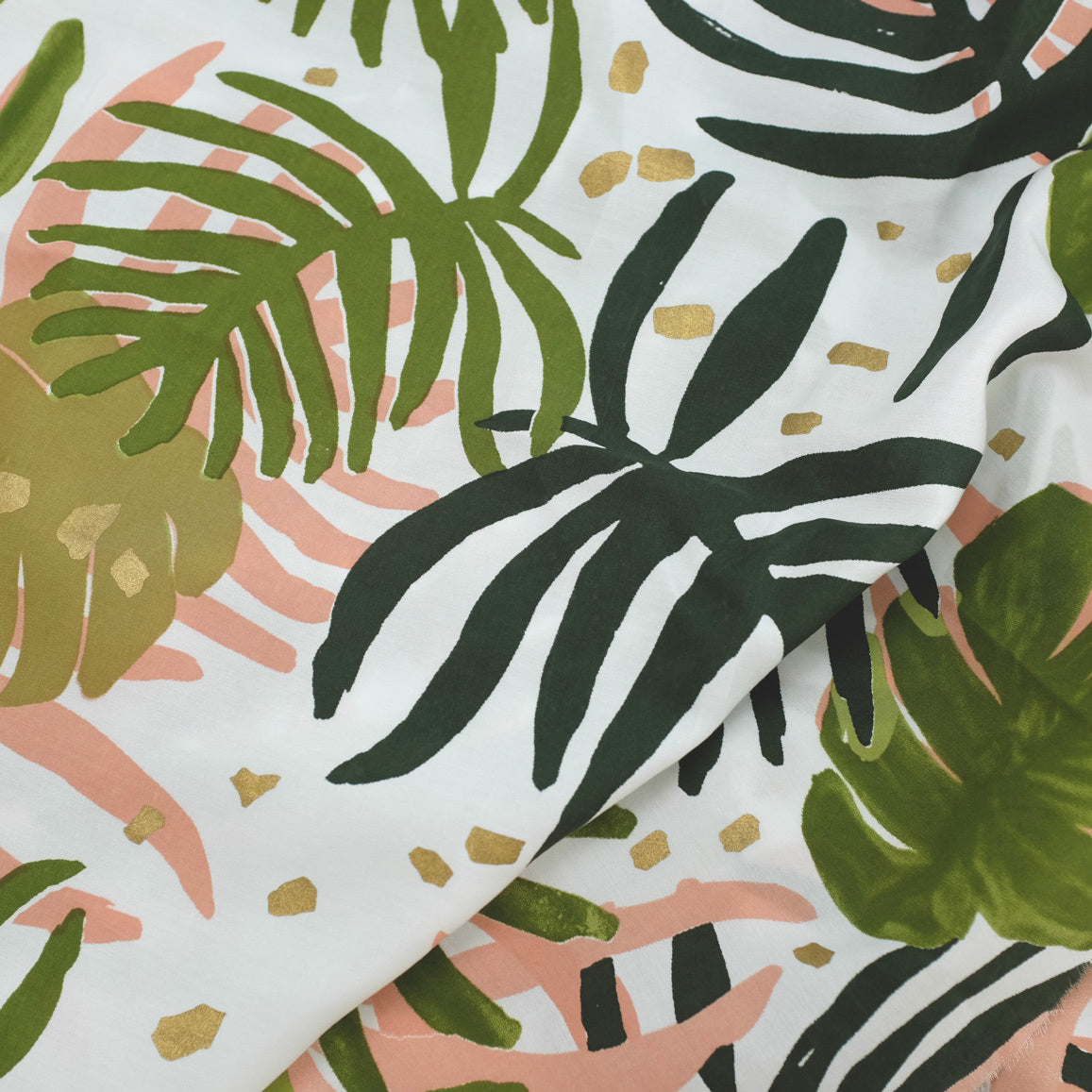 Euca Super | Monstera Palm