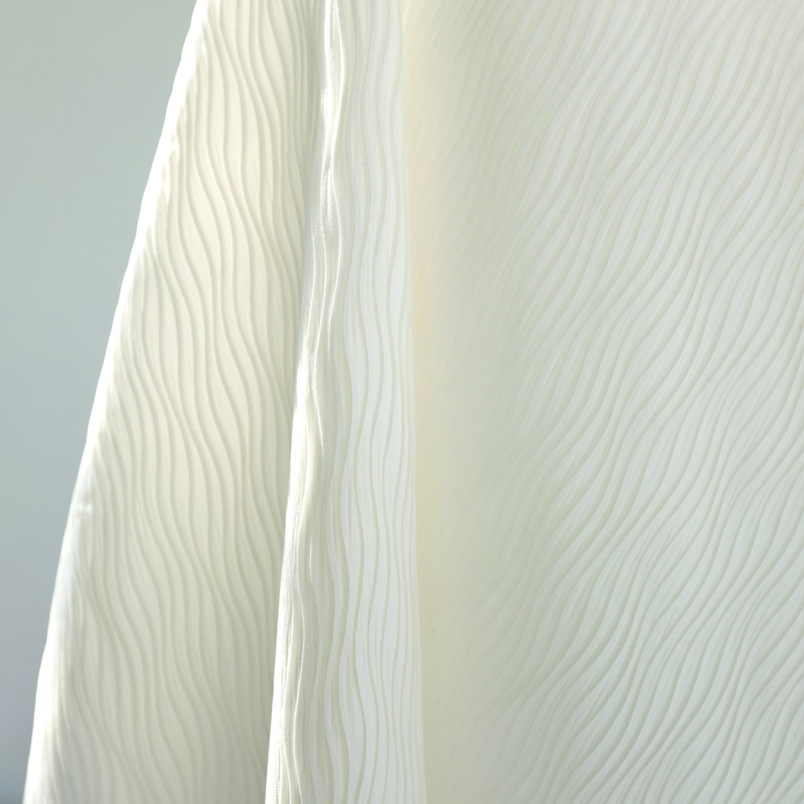 Powder Skin | Pleat Wave